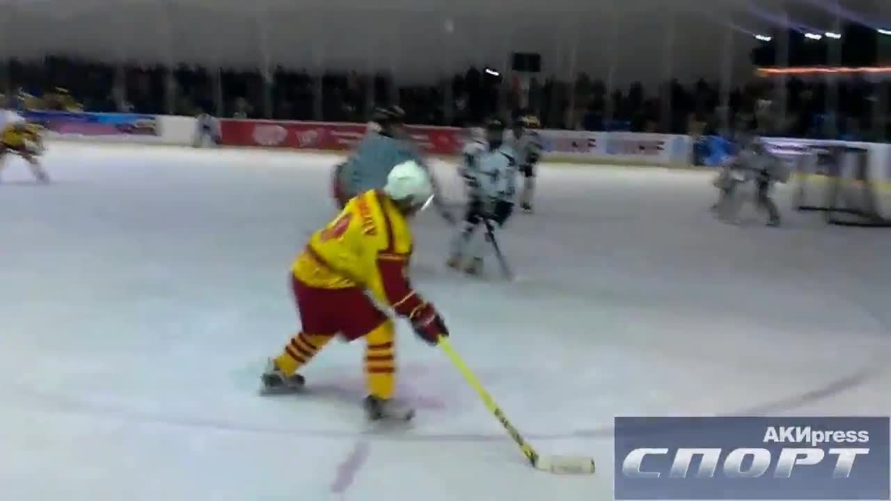 Хоккей. Кыргызстан 6:3 Сингапур. 