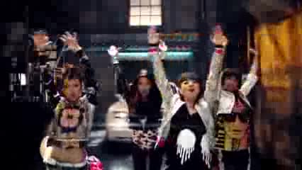 2NE1 - FIRE (Street Ver.)