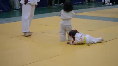 Кичинекейлерден каратэ