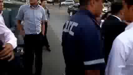 "Кантип дружкасы жок той кылам?" дейт))) 