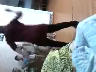 Кичинекей балдарды сабаганга кантип дити барат!!!