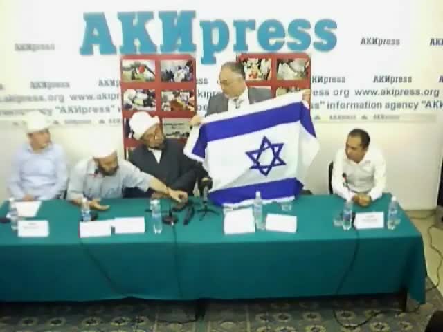 Т.Бакир уулу Израилдин желегин пресс-конференцияда айрыды