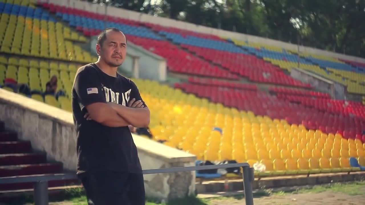 Тренер - документалдуу тасма