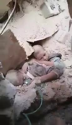 Шок! Аман калган баланы чыгарышууда!