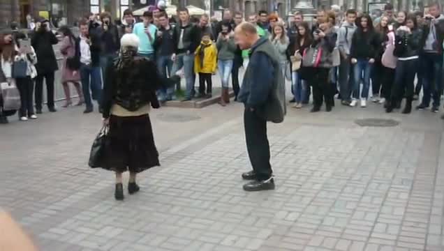 "Дюрасел" чоң апа ))