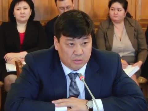 Бакыт  Төрөбаев: Шайлоочулардын  добуш  берүү  укугун  чектөө туура  эмес