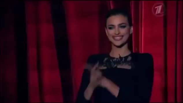Вечерний Ургант: Ирина Шейк Роналду тууралуу