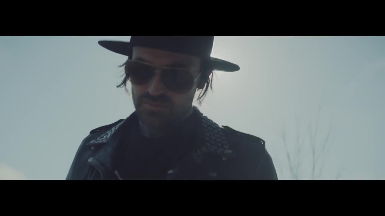 Yelawolf - Best Friend ft. Eminem