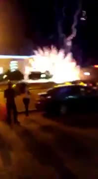 Атырауда майрамдык салют адамдарга тийди (уят сөздөр менен сүйлөшкөн)