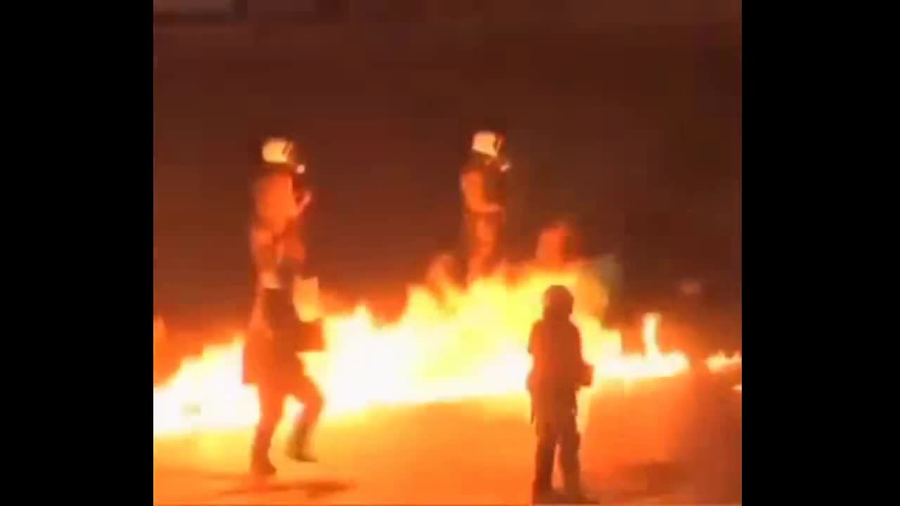 Грецияда көтөрүлүш башталды