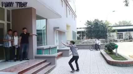 Атып салды