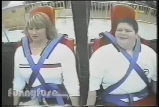 Вахаха! Аялдан өтүп кыйкырат экен!