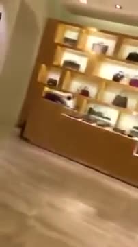 Казакстандыктар шылдыңдап видеого тартып жатышса эле...))