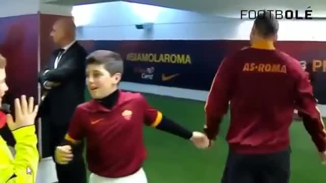 Балдар кумирлерин чыныгы жашоодо көрүшкөндө...