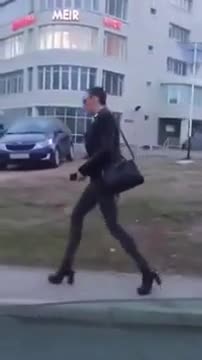 Чё за прикид, эу?!