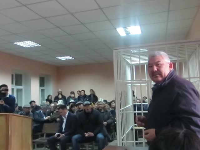 Бекназаров Келдибековдун тарапташтарына: "Сот кандай чечим чыгарса да, эмоцияга алдырбагыла"