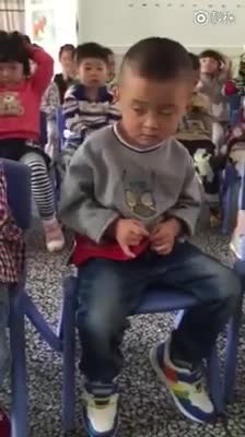 Ий, кичинекей уйкучу!
