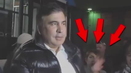 Журналисттин чый-пыйы чыгып кетти го ))