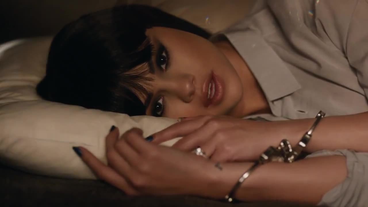 Selena Gomez - Hands to myself (Жаңы клип)