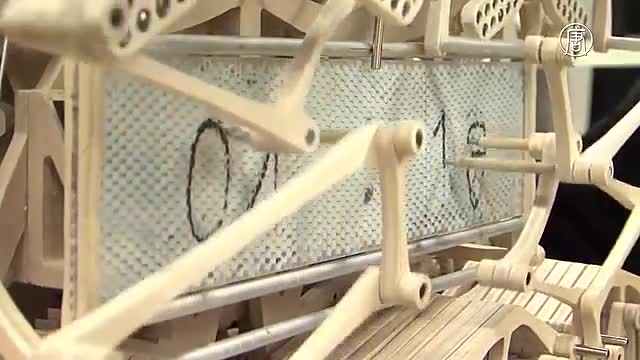Ар бир мүнөттү жазып турган саат жасалды