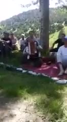 "Көз ачып секи-ииин карасаң, эй..." (пародия)