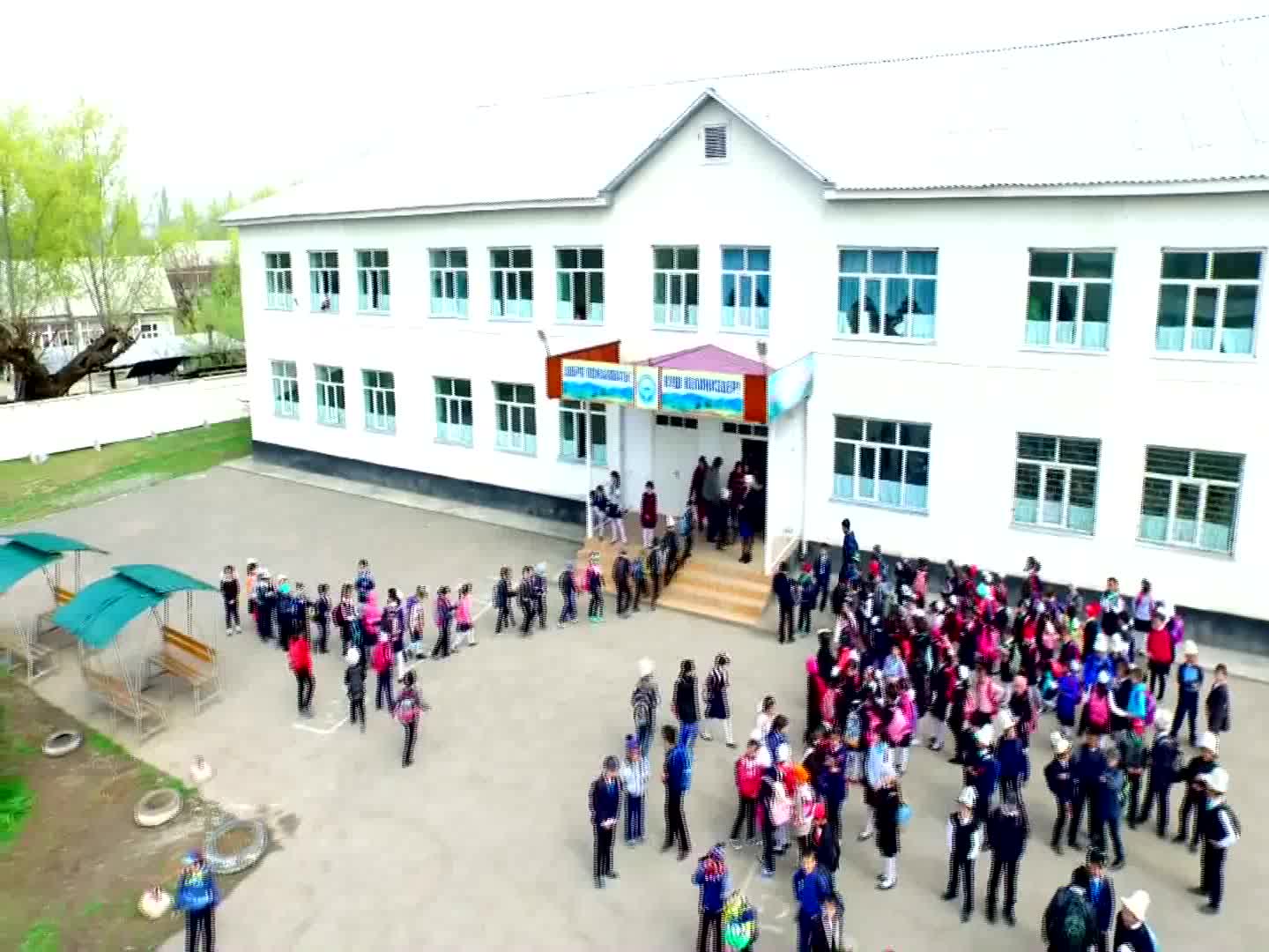 Жеңишбек Мамбетов & Мээрим Мамбетова - Мектебим