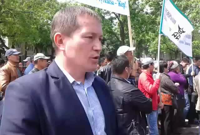 Бишкек. Депутаттар жерлерди мыйзамдаштырып беришсе... 