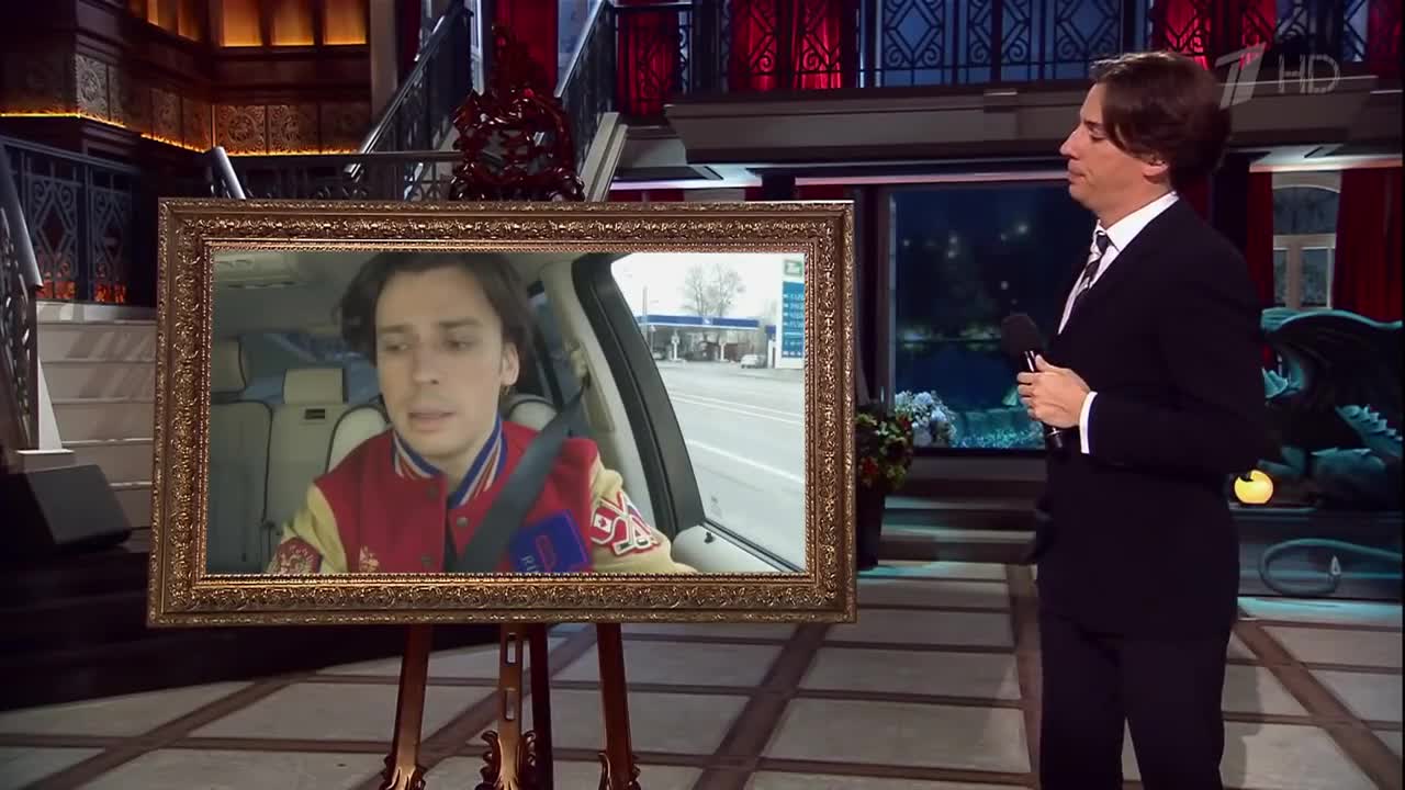 "МаксимМаксим"-  Вера Брежнева менен унаа ичиндеги караоке
