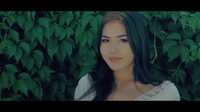 "Дүйнө сулуусу" сынагына катышкан Перизат Расулбек кызынын саламдашуусу