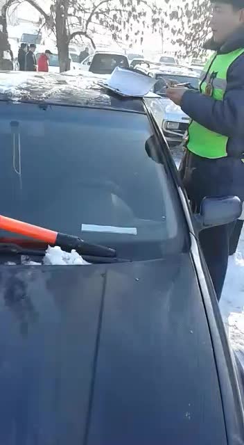 Эрежени бузган милиция кызматкери
