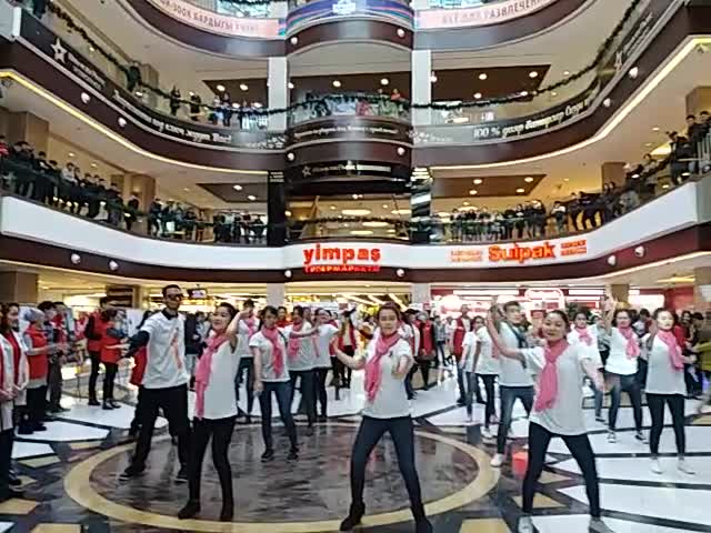 СПИДге каршы бий флешмобу