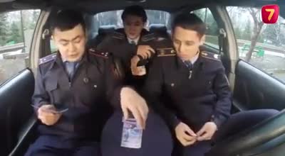 "Мен алган акчаны чөнтөгүмө салган жокмун"