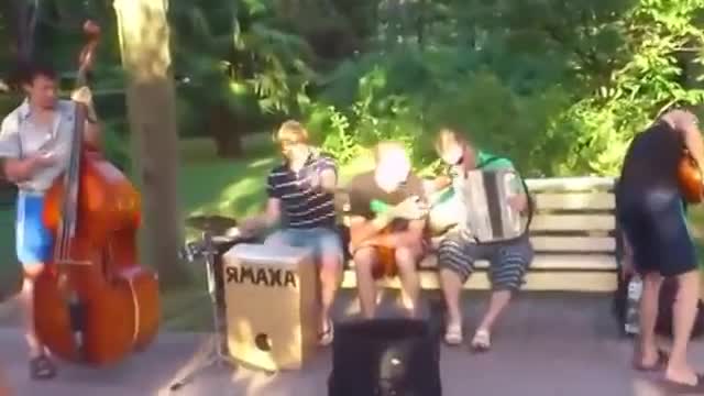  Музыкалык аспаптарда мыкты ойношот экен