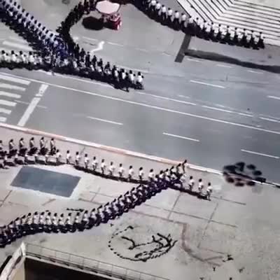 Кантип ызы-чуу болбой басып жатышат?