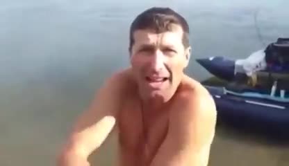 Балыкты сонун кармаптыр (+18) Сөгүнгөн сөздөр бар