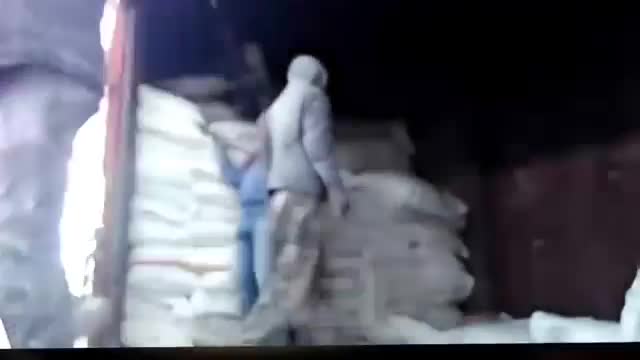 Журналисттер менен кампадагы жумушчулардын чыры