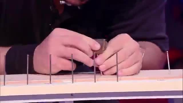 Башы менен мыктарды кагып салды