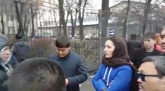 Жөө жүрүшкө чыгып кармалгандарды милиция камакка алышы мүмкүн