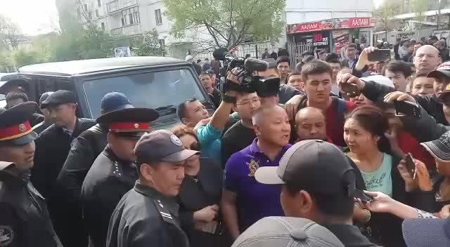 Нариман Түлеевге таандык Сапат-центр курчоодо 3