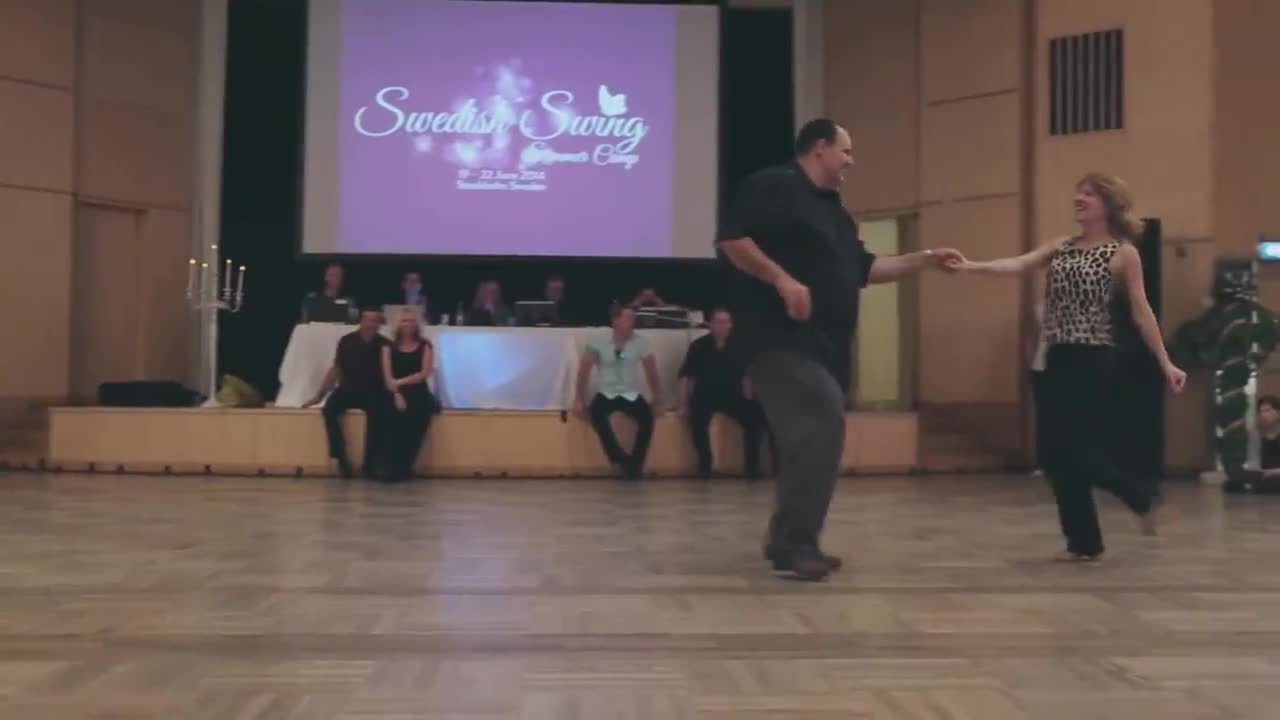 Эх, кандай керемет, жүрөктөн чыккан бий