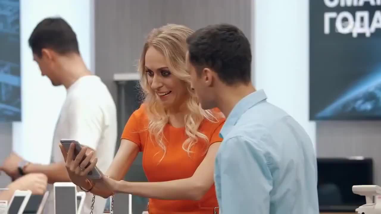 Жаңы IPhone чыкты))