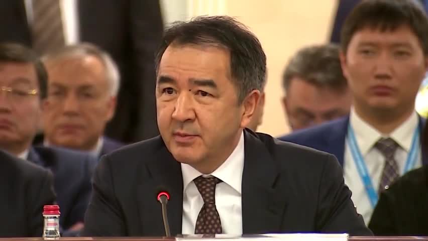 Казакстан эмне себептен чек араны катуу көзөмөлгө алганынын себеби айтылды