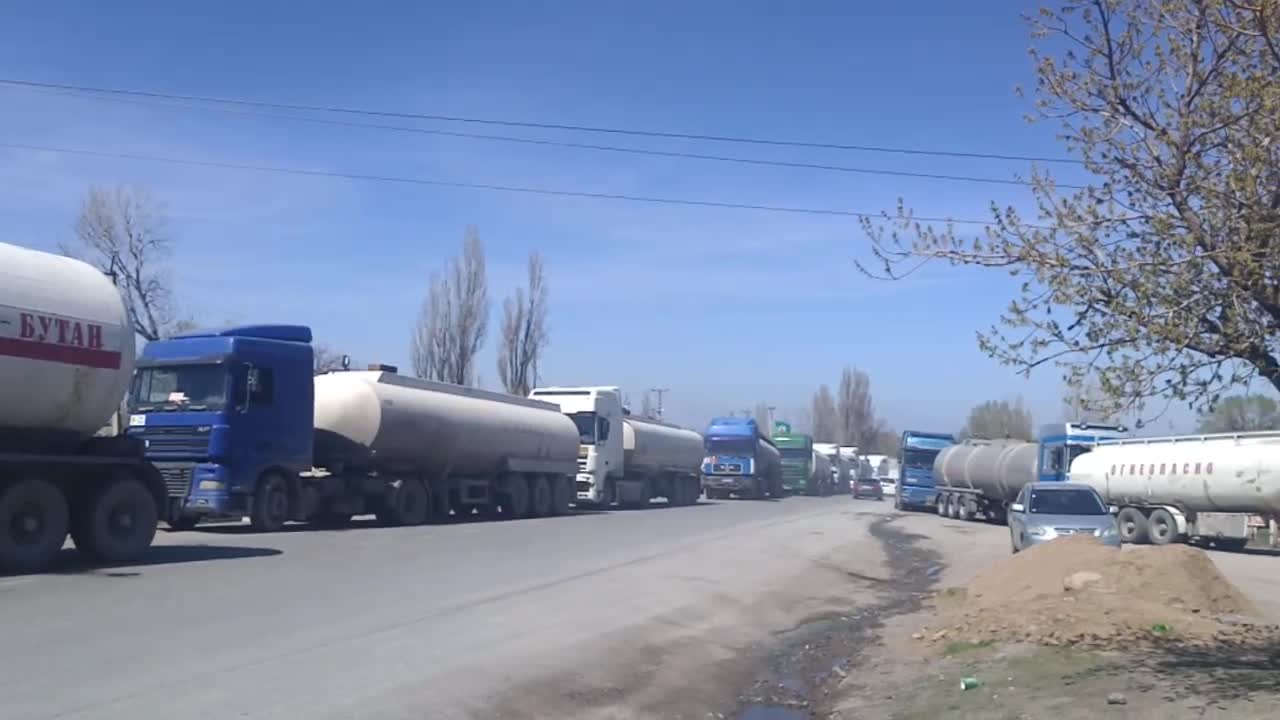 "Сосновка" көзөмөл-өткөрүү бекетинде иш таштагандардын саны 150гө жетти