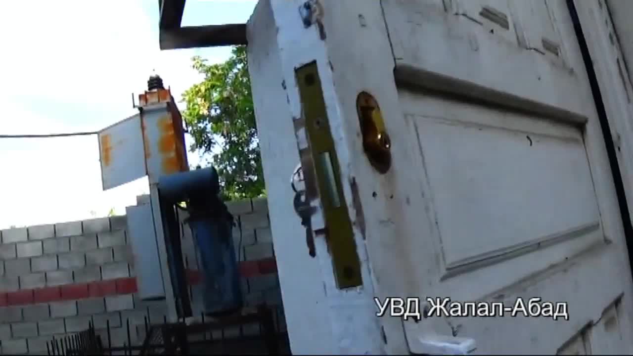 Жалал-Абадда сойкукана иштеткен эки аял кармалды