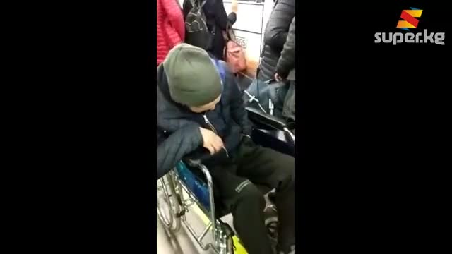 Москвада ооруканада оор абалда жаткан Кыргыз жараны мекенине алынып келинди
