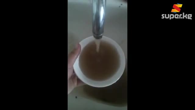 Ошто крандан кир суу чыгып жатат