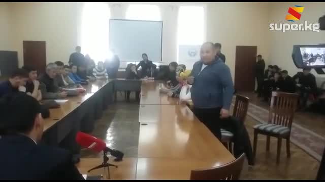 Цирк кызматкери Данияр Өмүрбеков нааразычылыгын билдирди