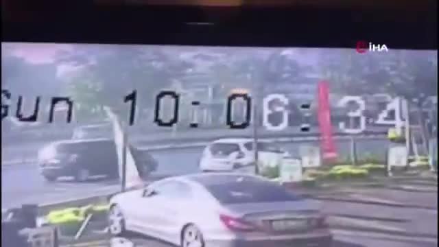 Айэркен Саймаитини атып кетишкен видео тарады