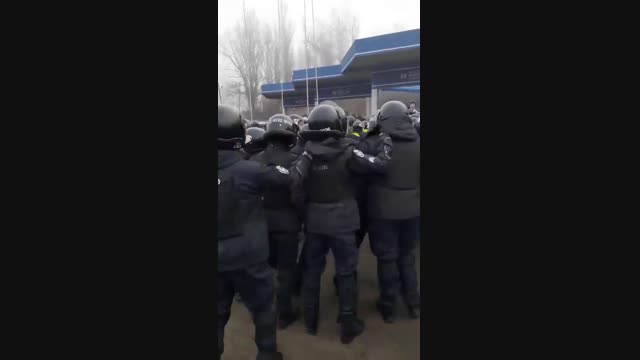 Украиналыктар Кытайдан келген мекендештерин агрессивдүү кабыл алышты