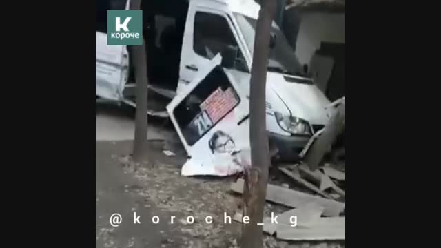 Бишкекте маршруттук такси менен Вольво үлгүсүндөгү уна кагылышып, 4 жаран жабыркады